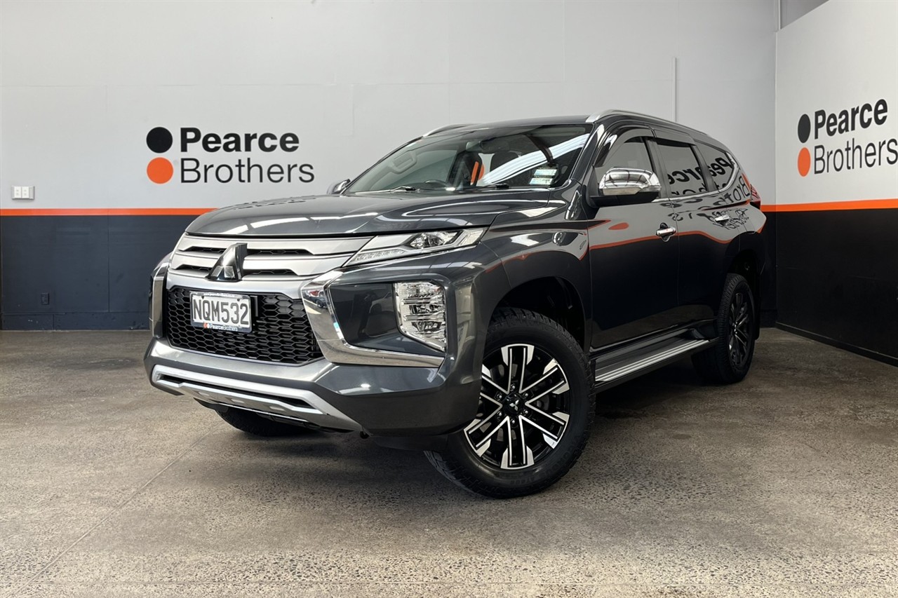 2020 Mitsubishi Pajero