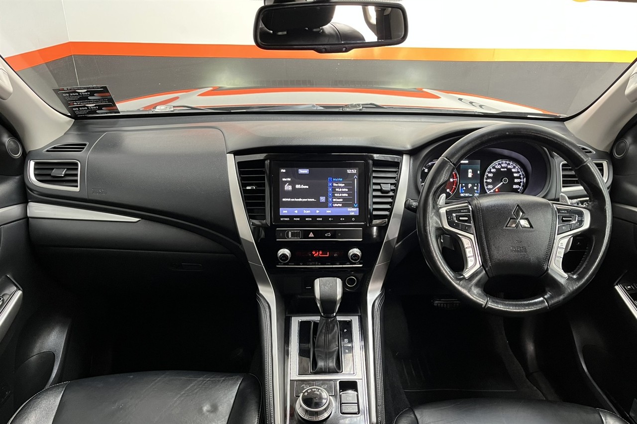 2020 Mitsubishi Pajero