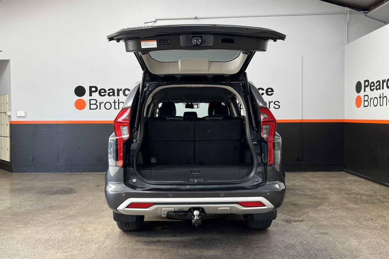 2020 Mitsubishi Pajero