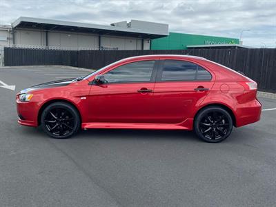 2013 Mitsubishi Galant - Thumbnail