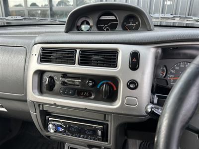 2006 Mitsubishi Triton - Thumbnail