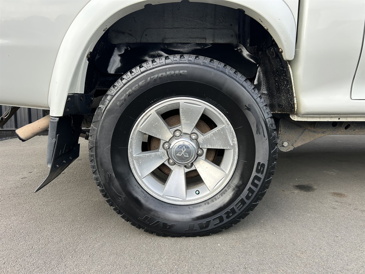 2006 Mitsubishi Triton