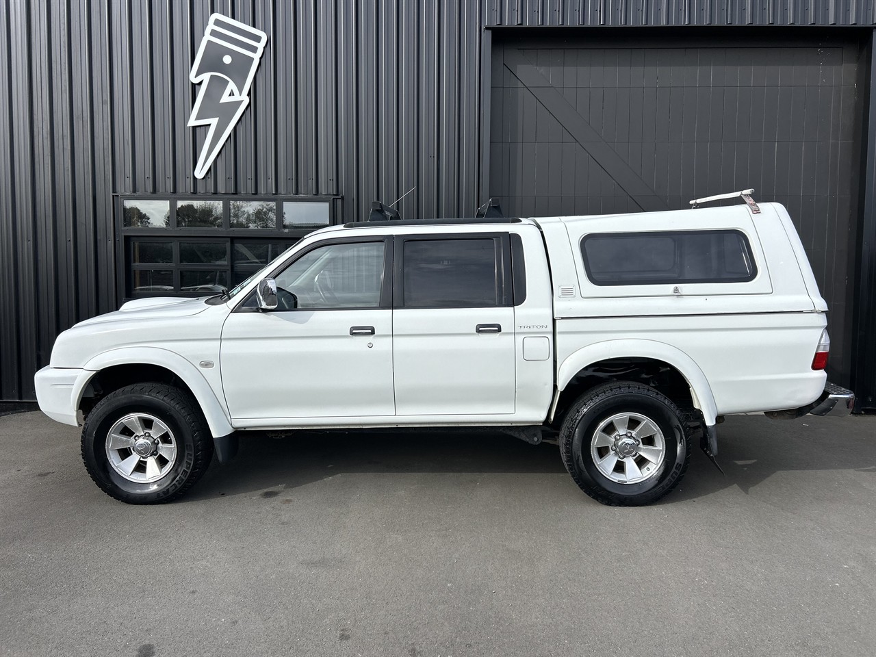 2006 Mitsubishi Triton