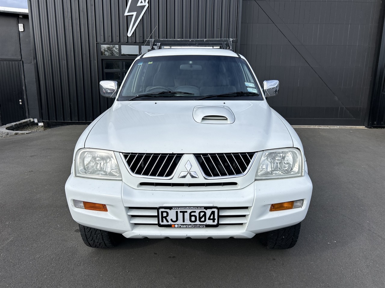 2006 Mitsubishi Triton