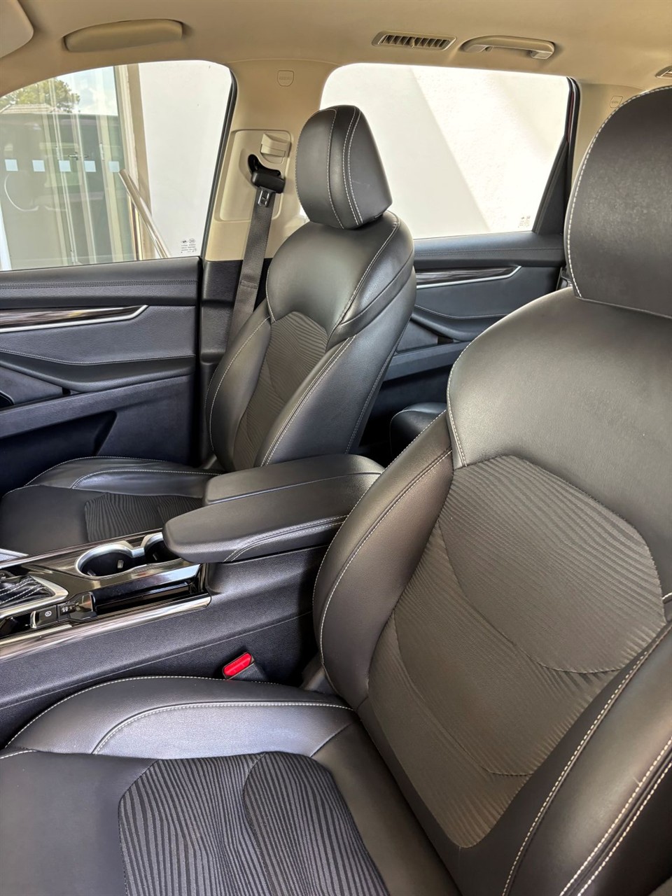 2021 LDV D90