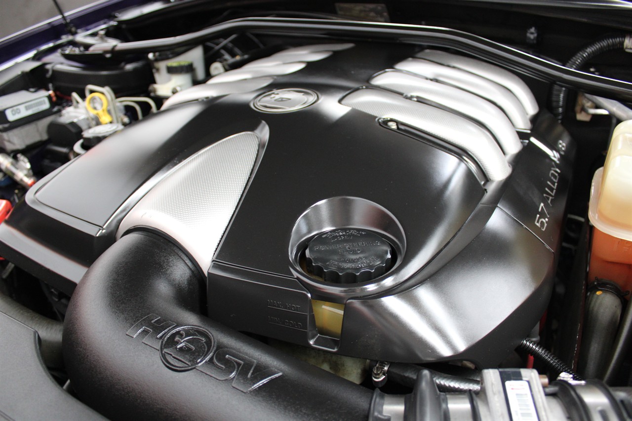 2004 Holden COMMODORE