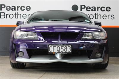 2004 Holden COMMODORE - Thumbnail