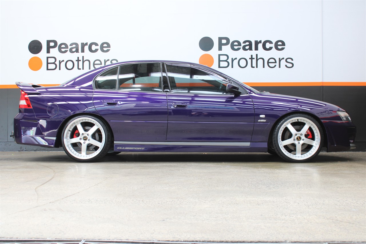 2004 Holden COMMODORE