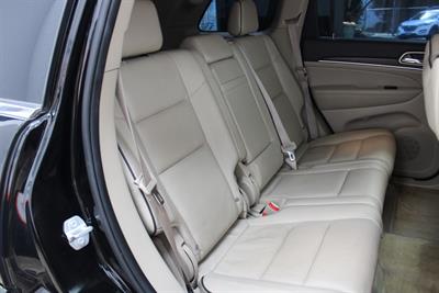 2017 Jeep Grand Cherokee - Thumbnail