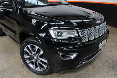 2017 Jeep Grand Cherokee - Thumbnail