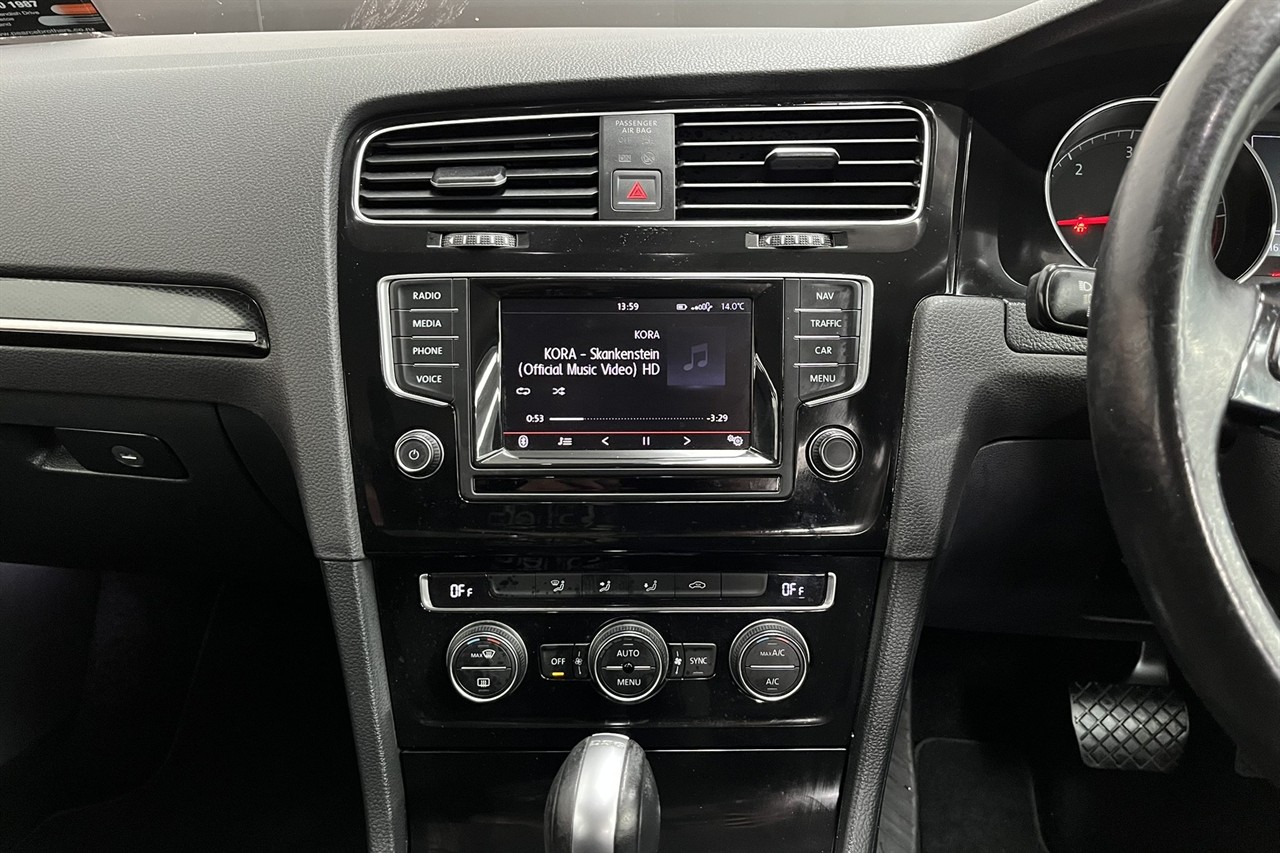 2015 Volkswagen GOLF