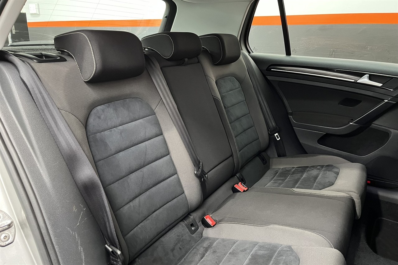 2015 Volkswagen GOLF