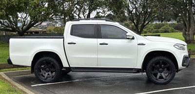 2019 Mercedes-Benz X-Class - Thumbnail