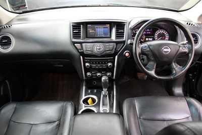 2014 Nissan Pathfinder - Thumbnail