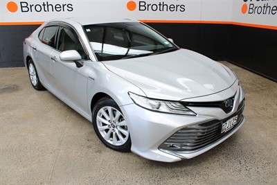 2017 Toyota Camry - Thumbnail