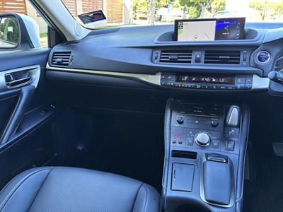 2020 Lexus CT 200h - Thumbnail