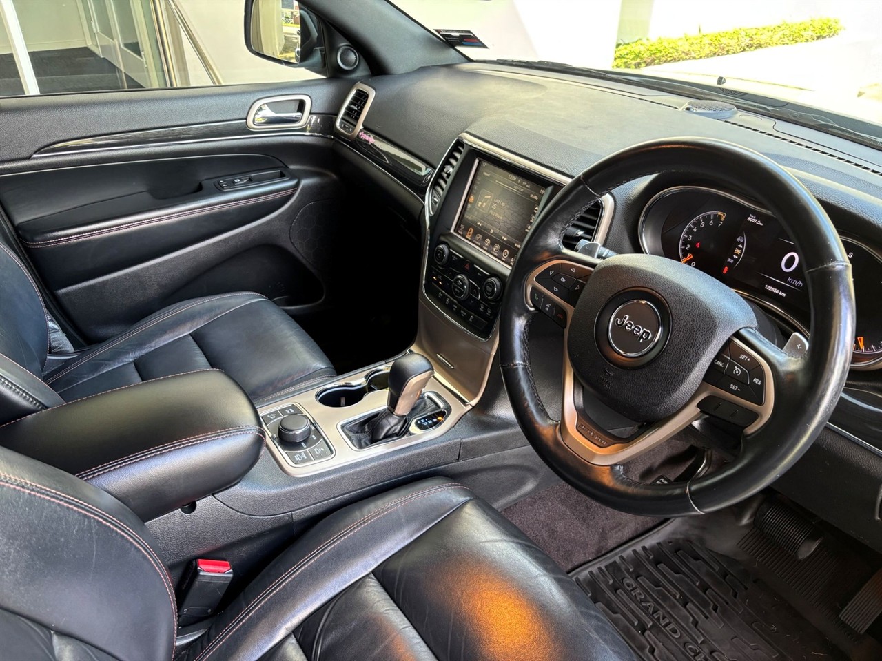 2016 Jeep GRAND CHEROKEE