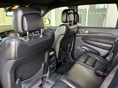 2016 Jeep GRAND CHEROKEE - Thumbnail