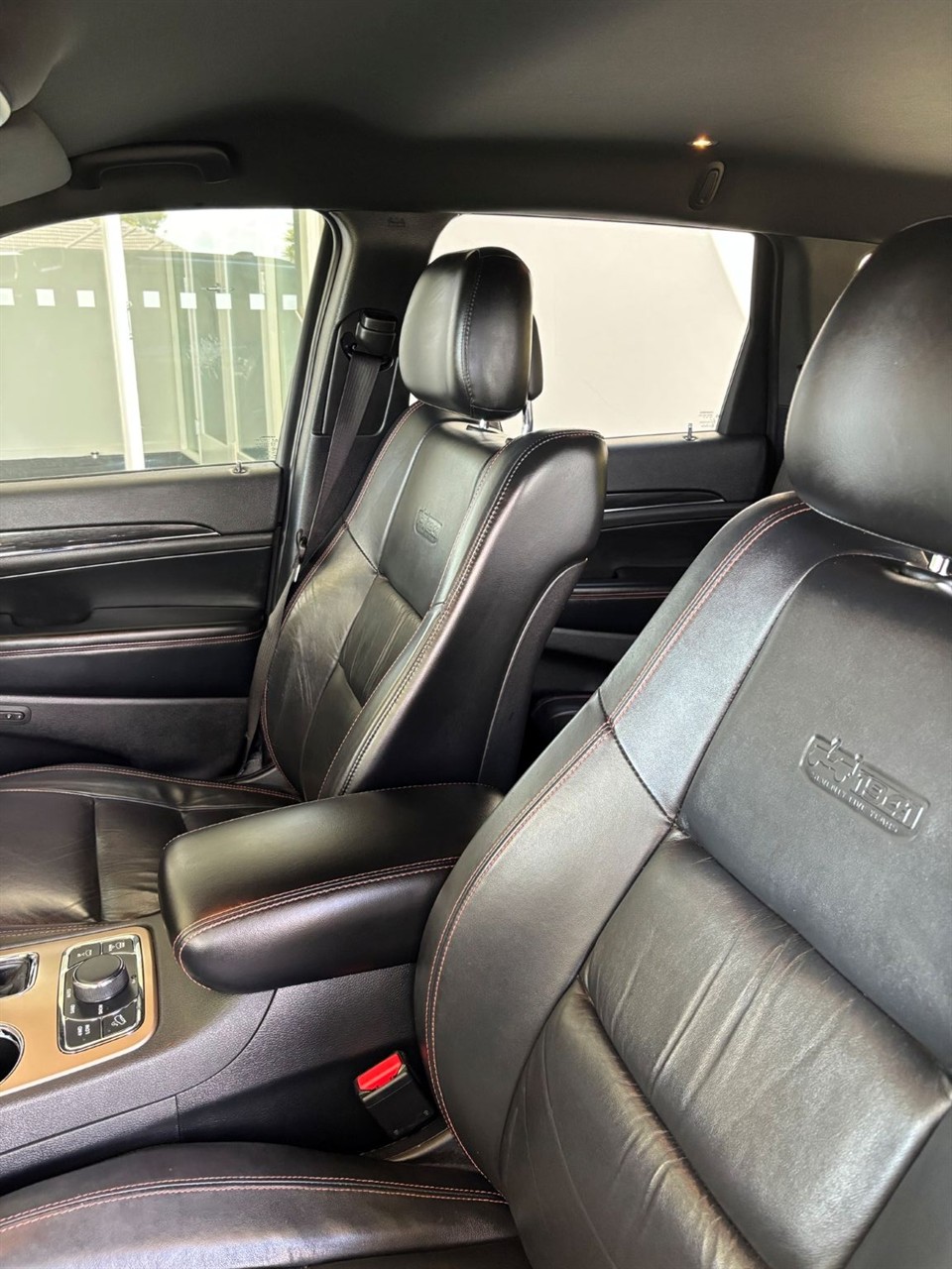 2016 Jeep GRAND CHEROKEE