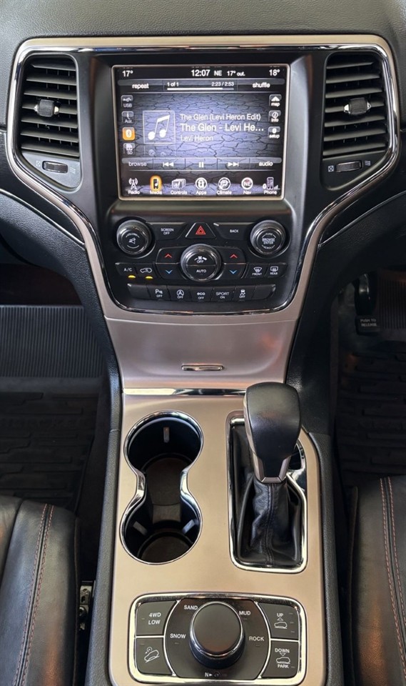 2016 Jeep GRAND CHEROKEE