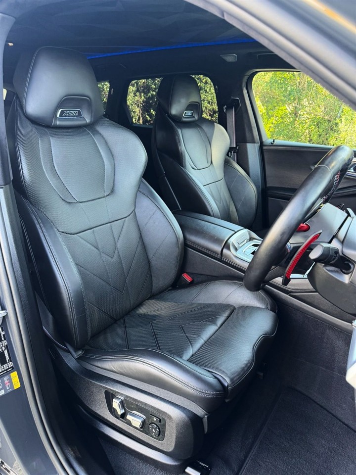 2023 BMW XM