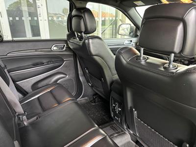 2020 Jeep GRAND CHEROKEE - Thumbnail