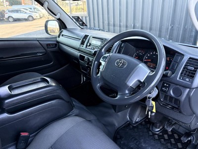 2018 Toyota Hiace - Thumbnail