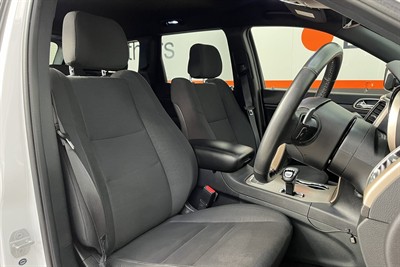 2016 Jeep Grand Cherokee - Thumbnail