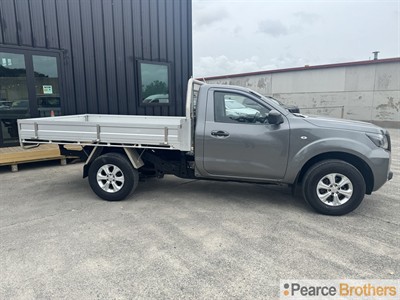 2022 Nissan Navara - Thumbnail