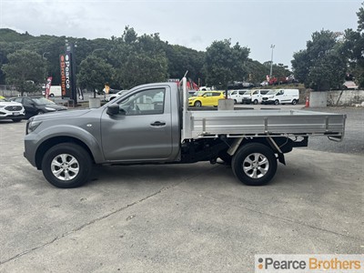 2022 Nissan Navara - Thumbnail