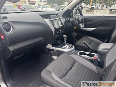 2022 Nissan Navara - Thumbnail