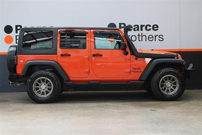 2016 Jeep Wrangler - Thumbnail