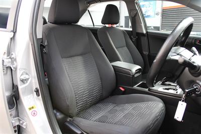 2017 Toyota Camry - Thumbnail