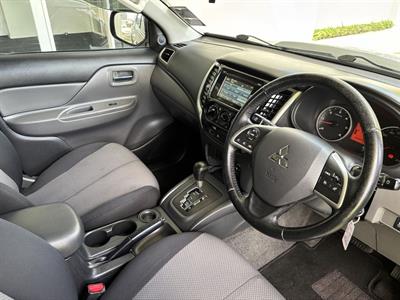 2016 Mitsubishi Triton - Thumbnail