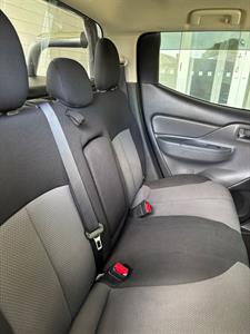 2016 Mitsubishi Triton - Thumbnail