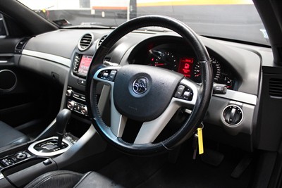 2011 Holden COMMODORE - Thumbnail