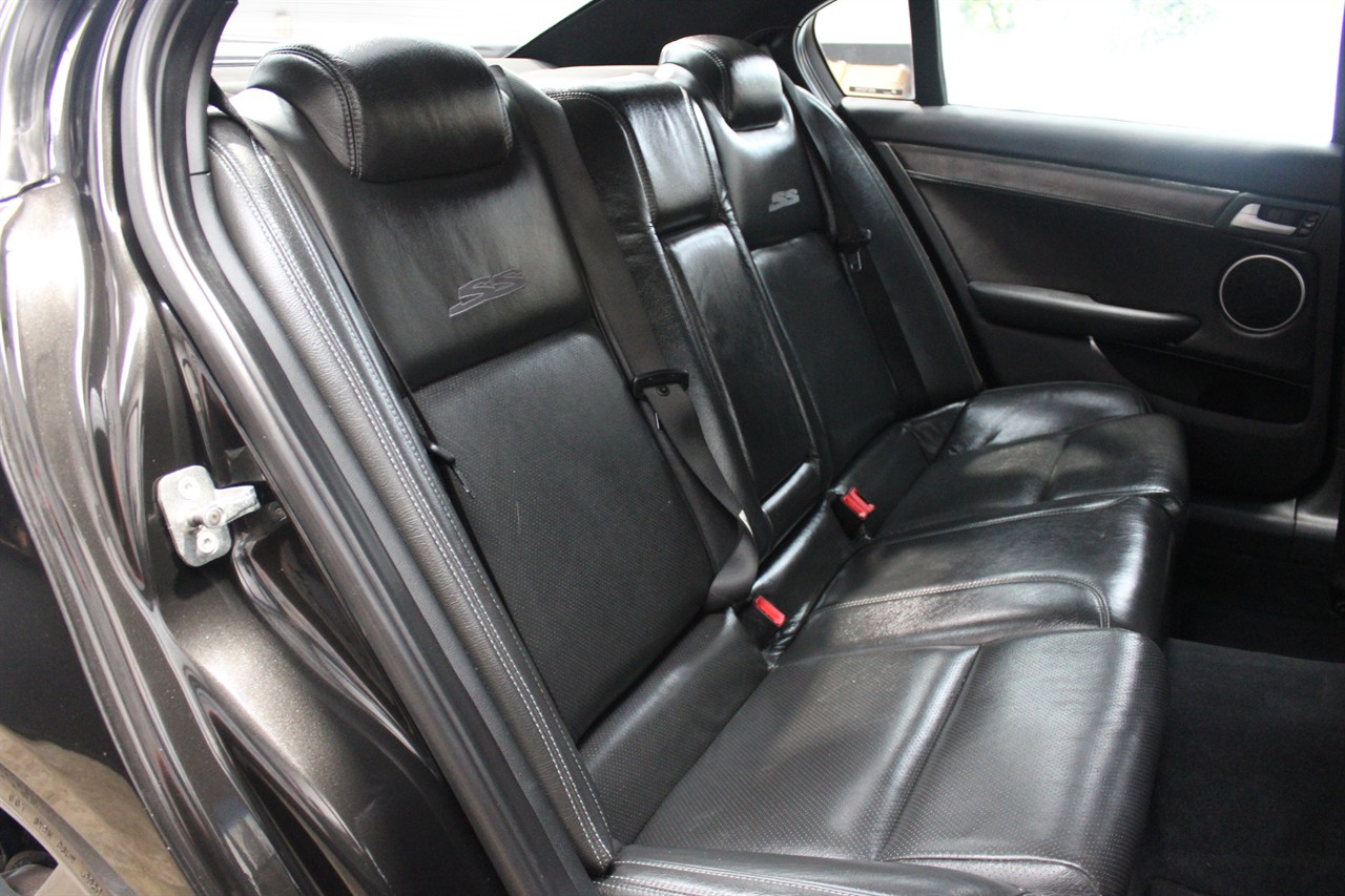 2011 Holden COMMODORE