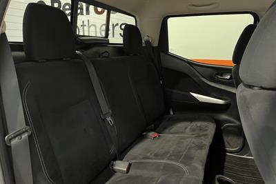 2016 Nissan Navara - Thumbnail
