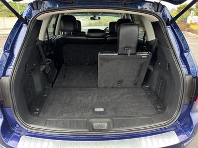 2018 Nissan Pathfinder - Thumbnail