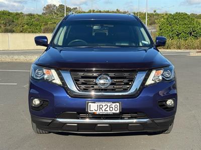 2018 Nissan Pathfinder - Thumbnail