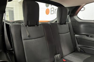 2017 Nissan Pathfinder - Thumbnail