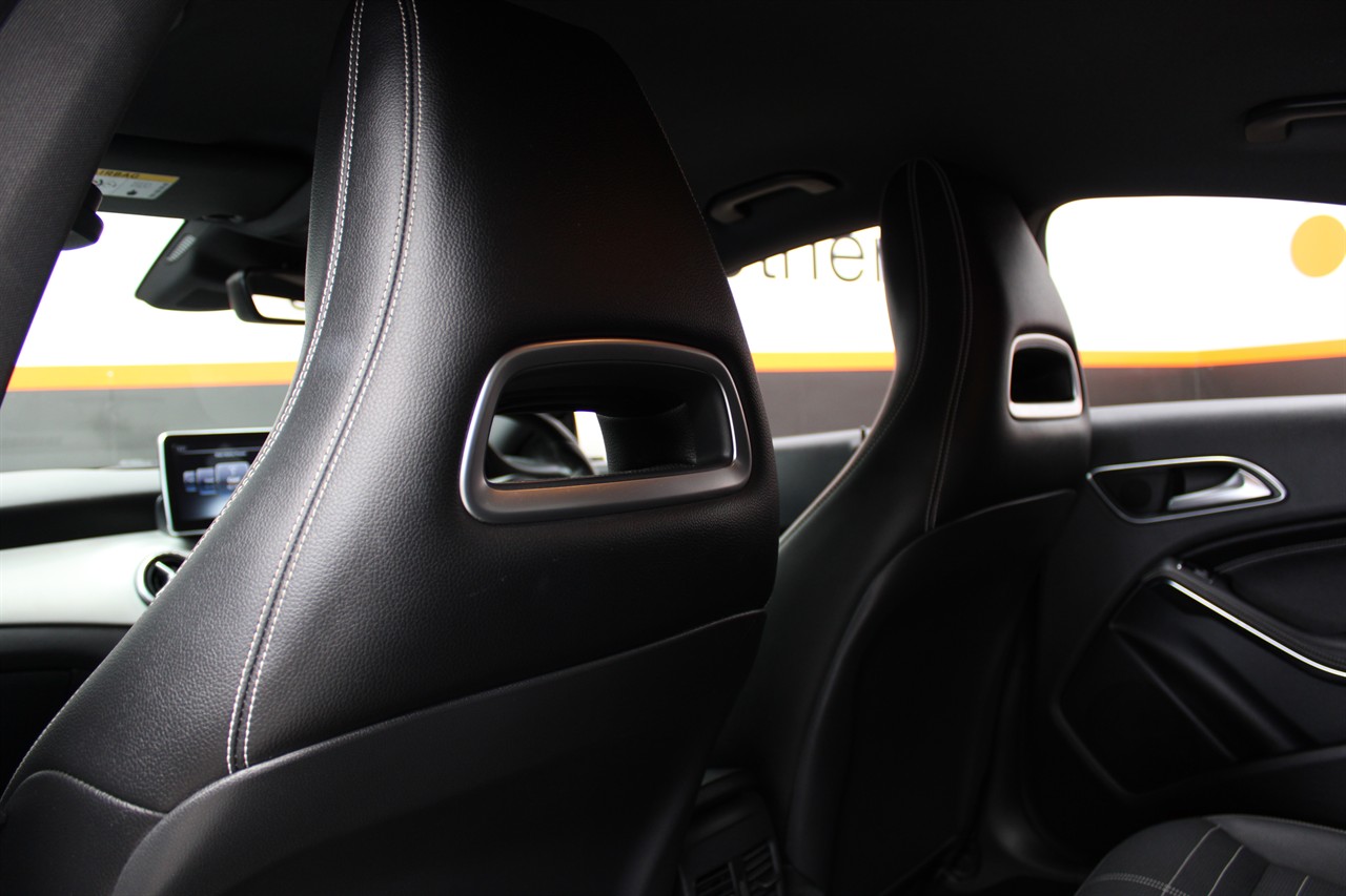 2016 Mercedes-Benz CLA 180