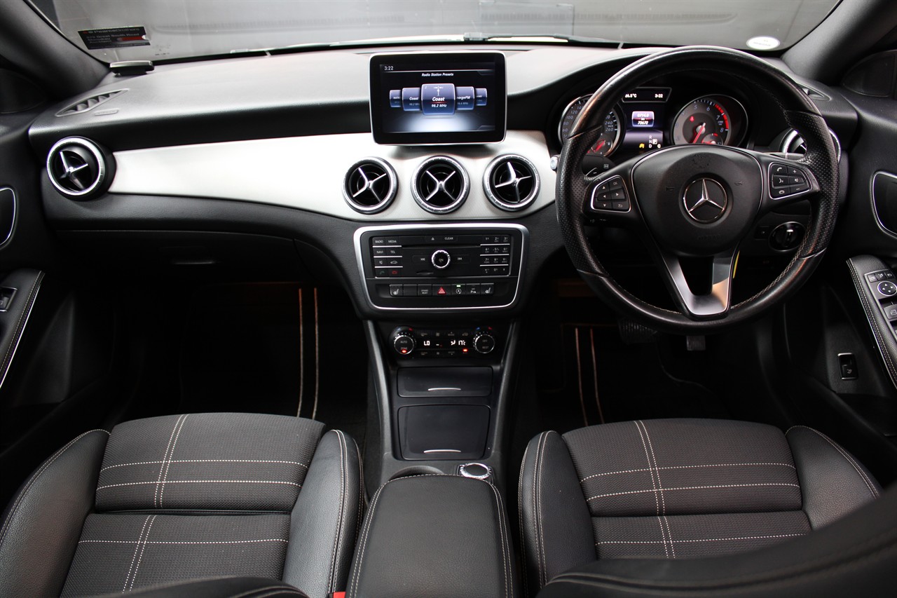 2016 Mercedes-Benz CLA 180