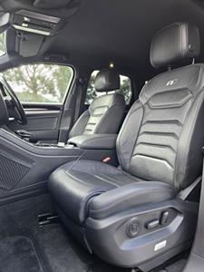 2020 Volkswagen Touareg - Thumbnail