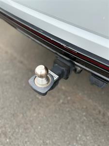 2020 Volkswagen Touareg - Thumbnail