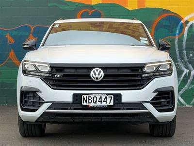2020 Volkswagen Touareg - Thumbnail