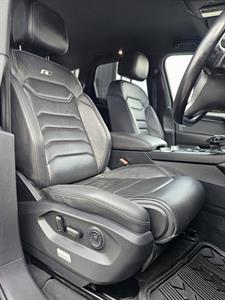 2020 Volkswagen Touareg - Thumbnail