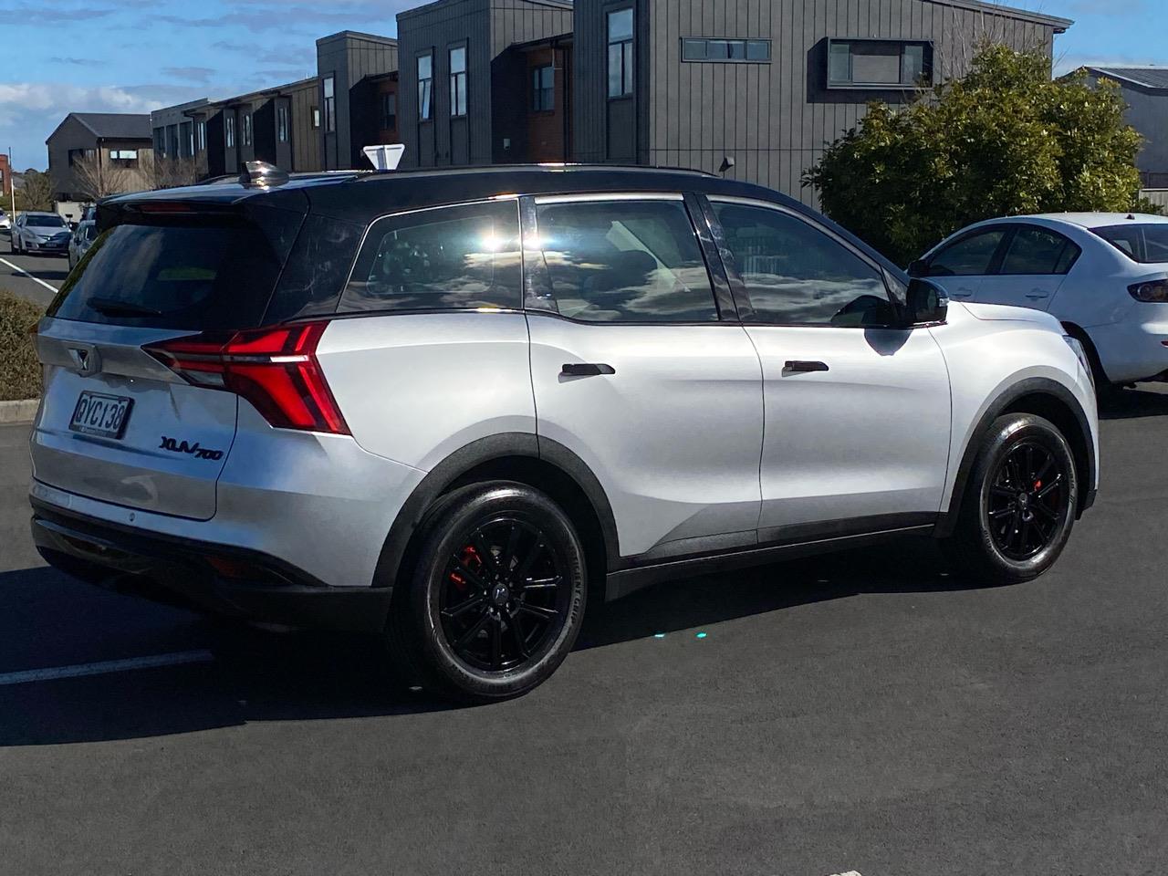 2024 Mahindra XUV700