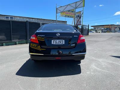 2010 Nissan Maxima - Thumbnail