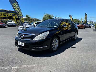 2010 Nissan Maxima - Thumbnail